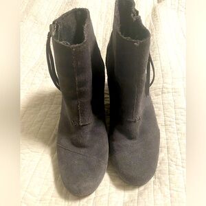 Tom’s Wedge Booties